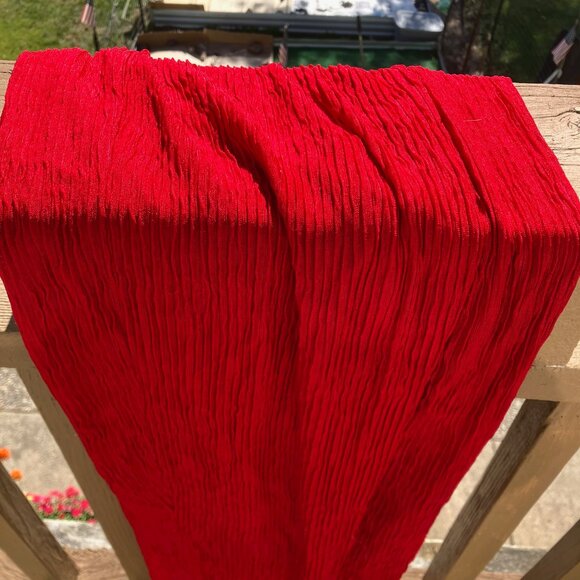 Vintage 90's 2-piece evening/cocktail outfit by Cache, deep red crinkle fabric - Picture 6 of 6